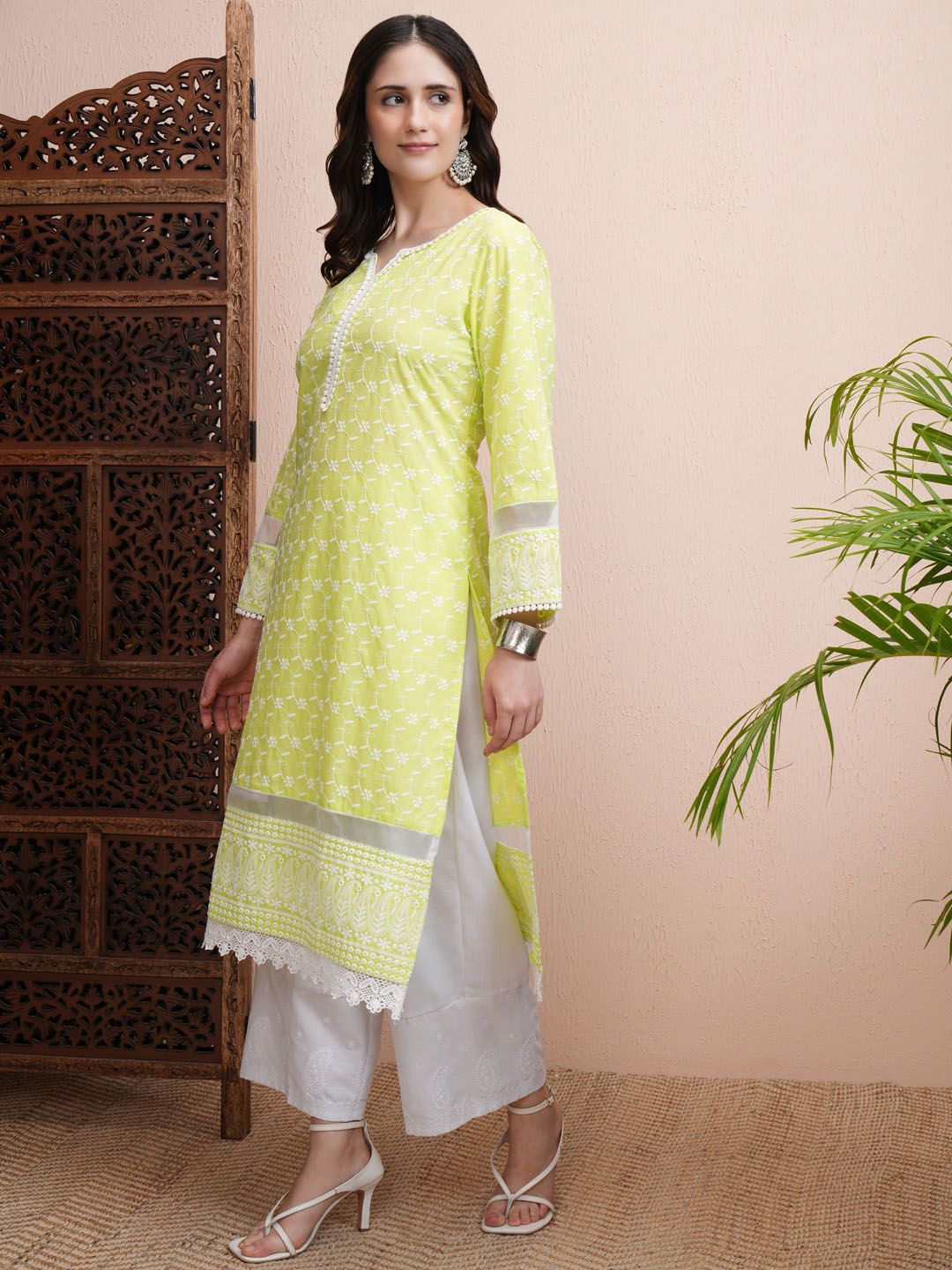 Vishudh Floral Embroidered Straight  Kurta