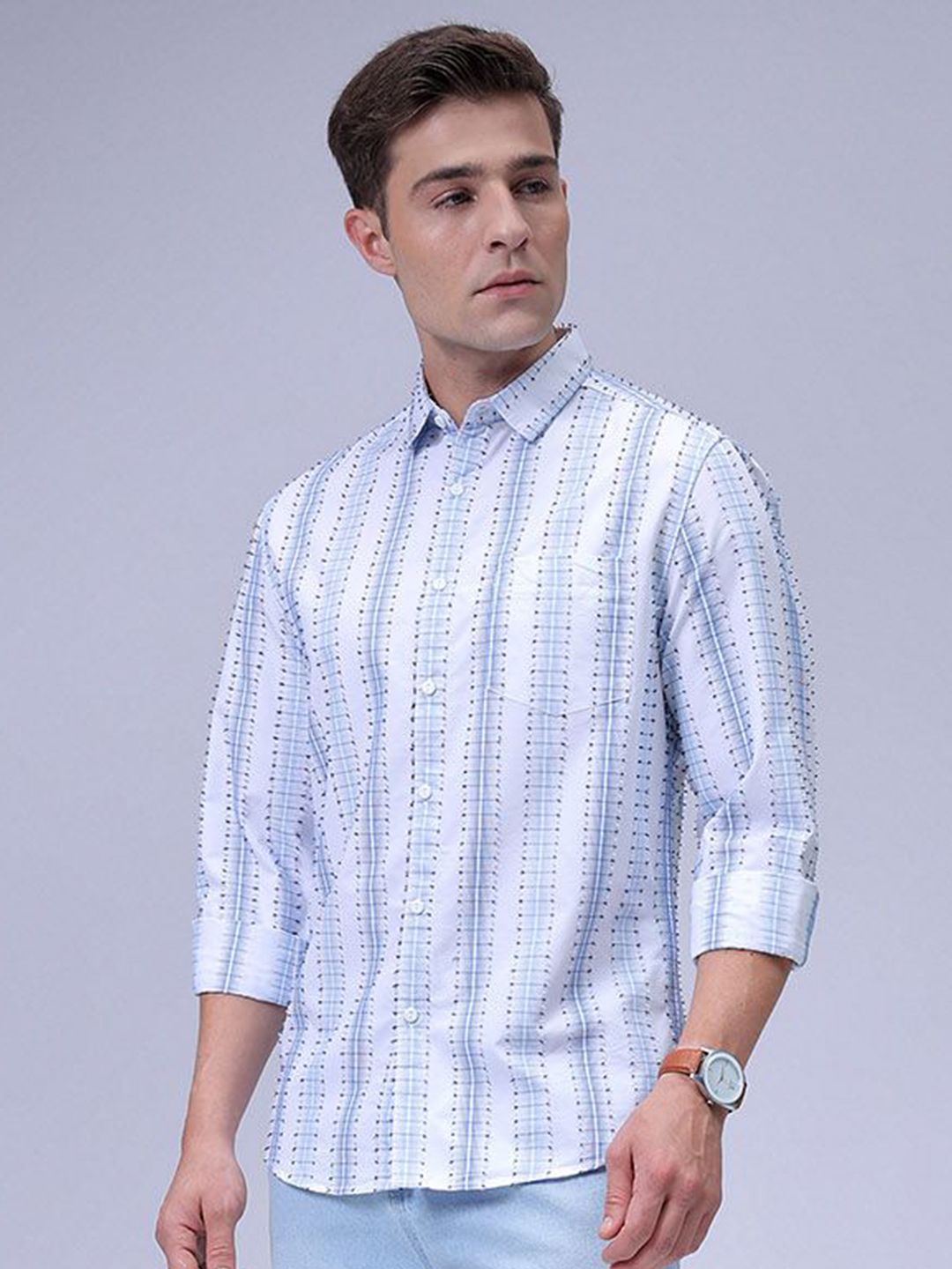 The Indian Garage Co Men Slim Fit Spread Collar Textured Cotton Casual Shirt