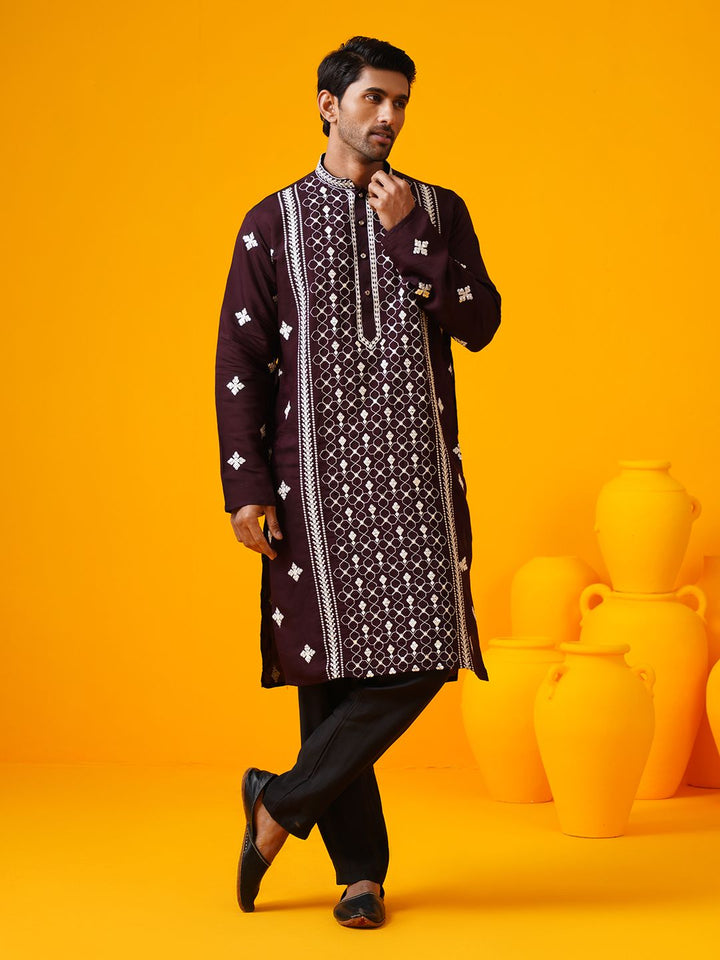 SOJANYA LUXE Kolar Mandarin Sulam Bunga Berlabuci Kurta Lurus Dengan Seluar