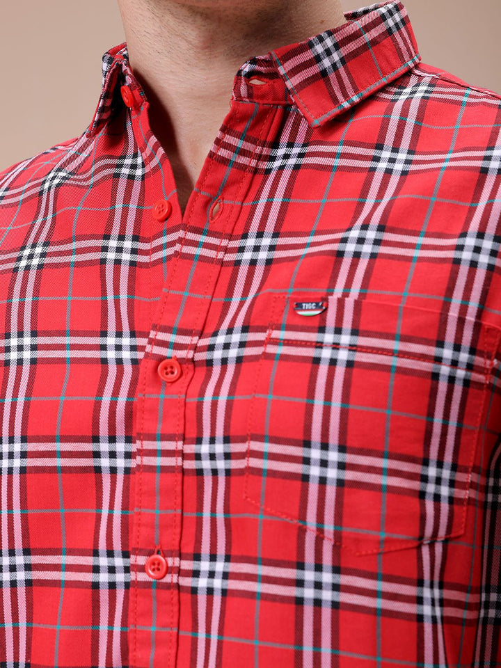 The Indian Garage Co Men Spread Collar Checked Cotton Slim Fit Casual Shirt