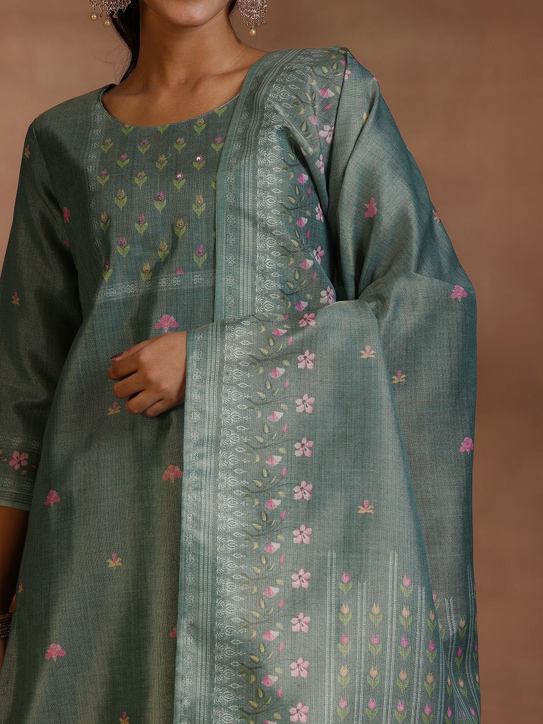 Libas Floral Printed Round Neck Straight Kurta with Trousers & Dupatta