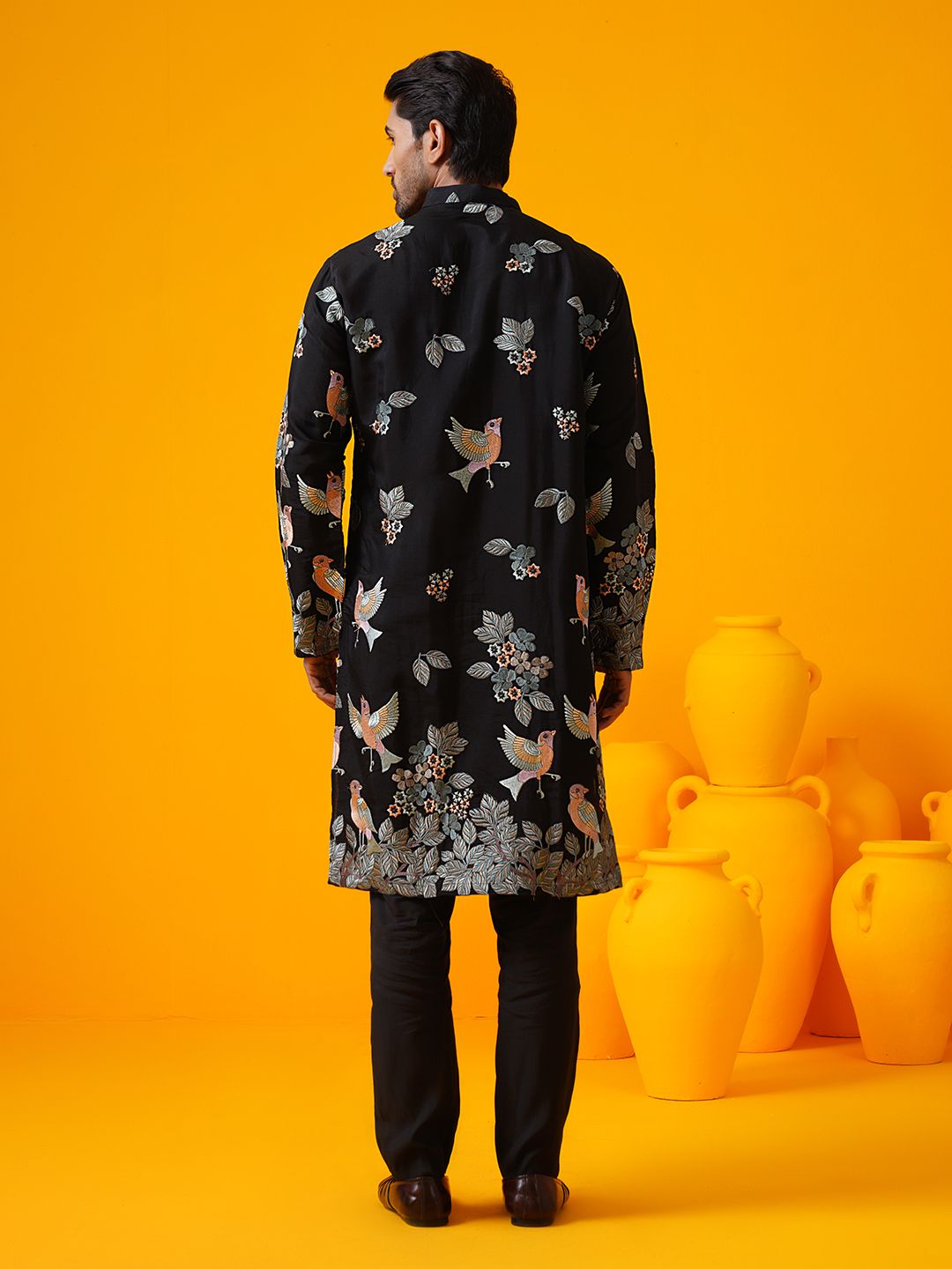 SOJANYA LUXE Floral Embroidered Mandarin Collar Straight Kurta With Trouser