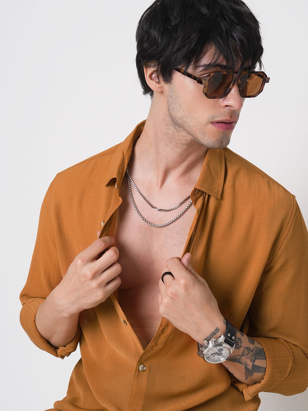 VASTRADO Men Classic Spread Collar Textured Slim Fit Casual Shirt