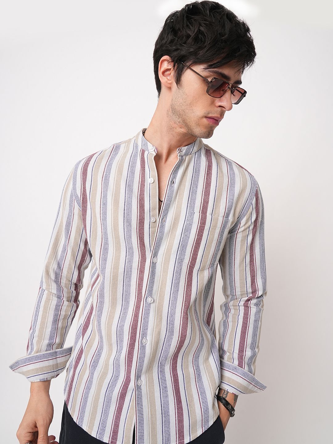 VASTRADO Men Vertical Striped Classic Slim Fit Cotton Casual Shirt