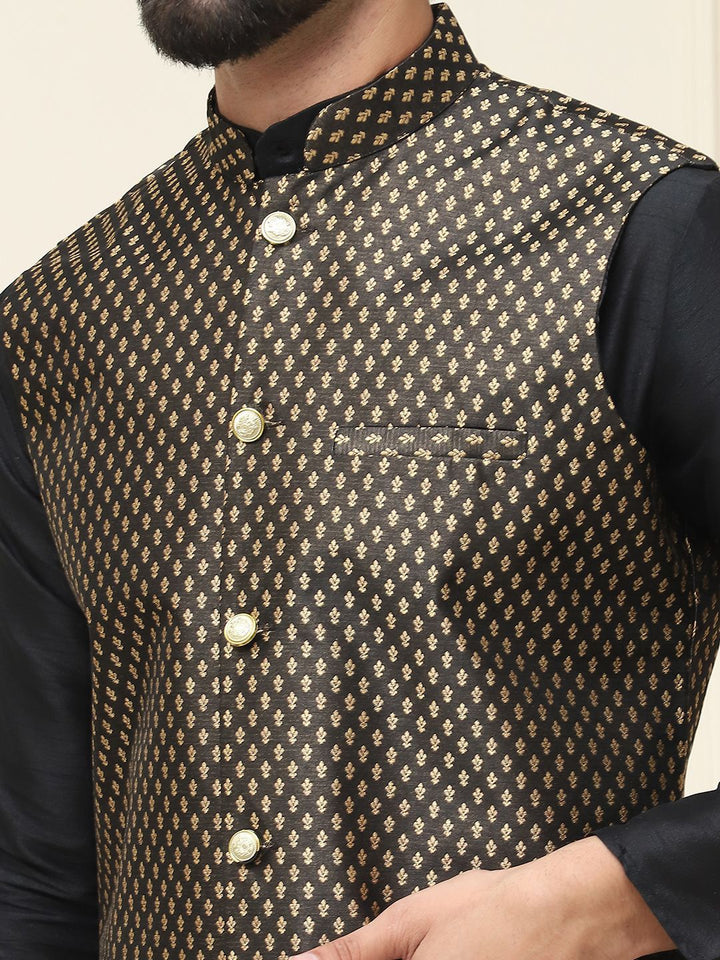 SOJANYA Mandarin Collar Kurta With Churidar & Nehru jacket
