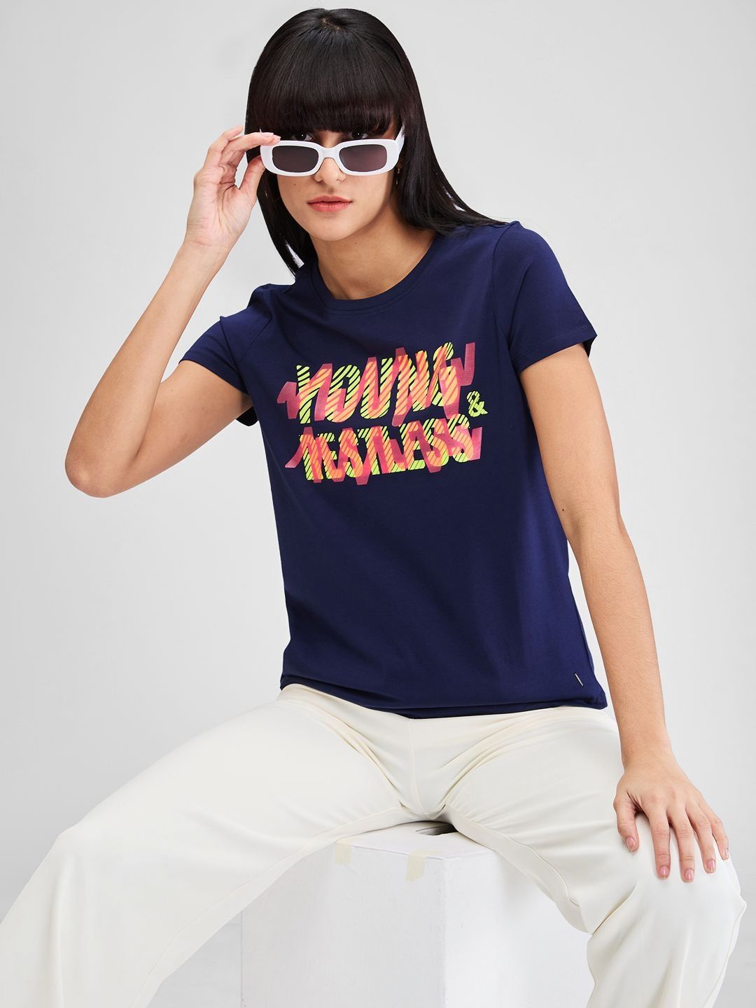 SPYKAR Women Typography Applique T-shirt