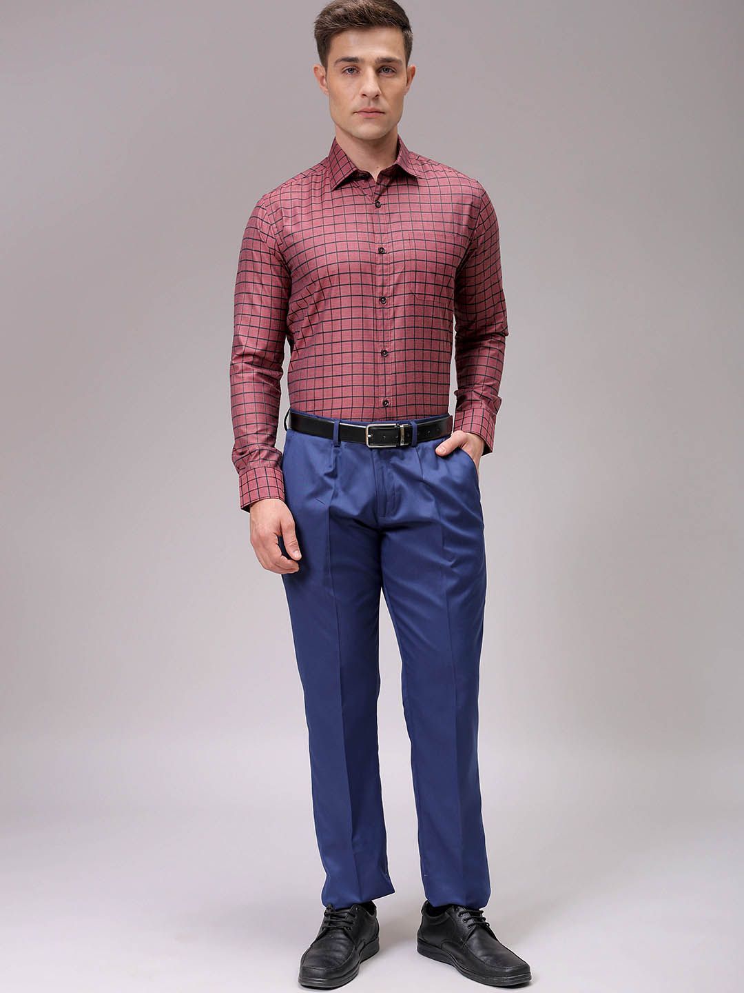 The Indian Garage Co. X Luxe Men Slim Fit Opaque Checked Formal Shirt