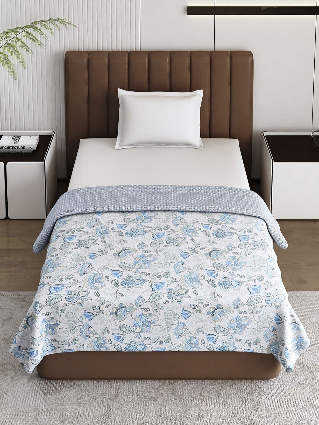 Monte Carlo Blue & White Floral Mild Winter 150 GSM Single Bed Dohar