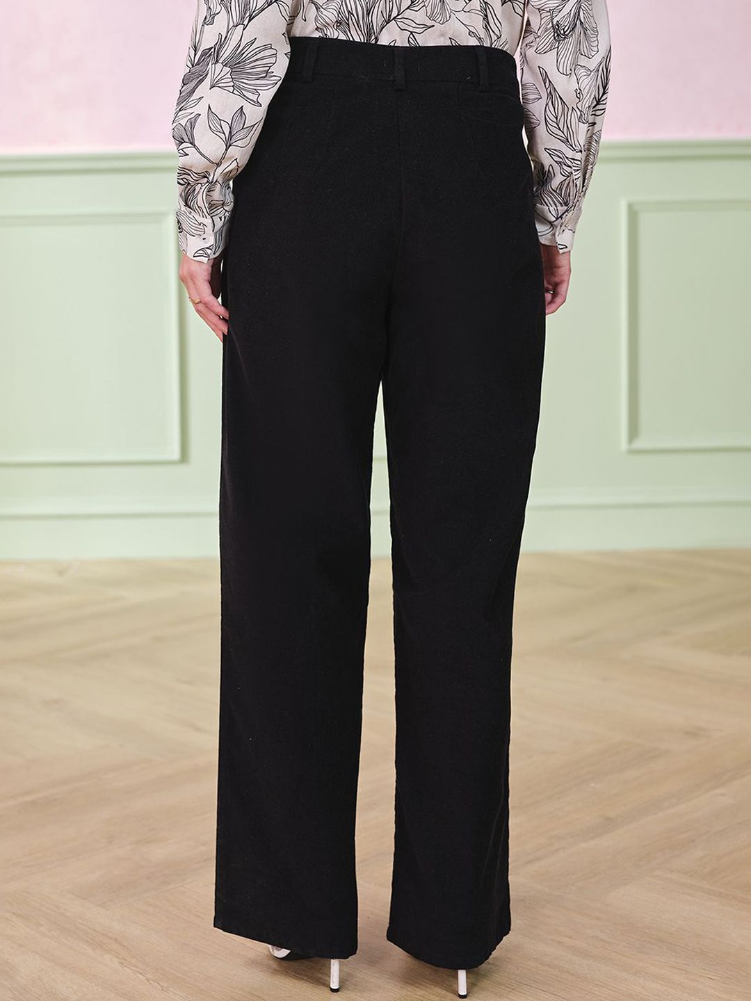 AND Women Mid Rise Straight Fit Trousers