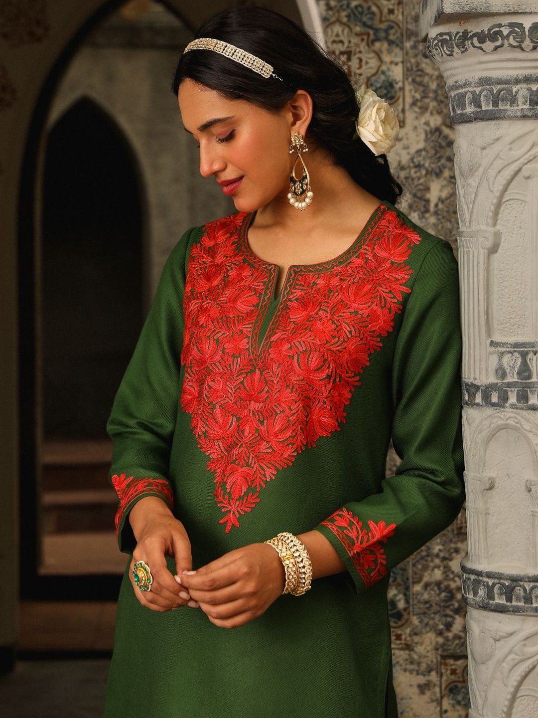House of Chikankari Women Green Woolen Aari Sulam Set Kurta