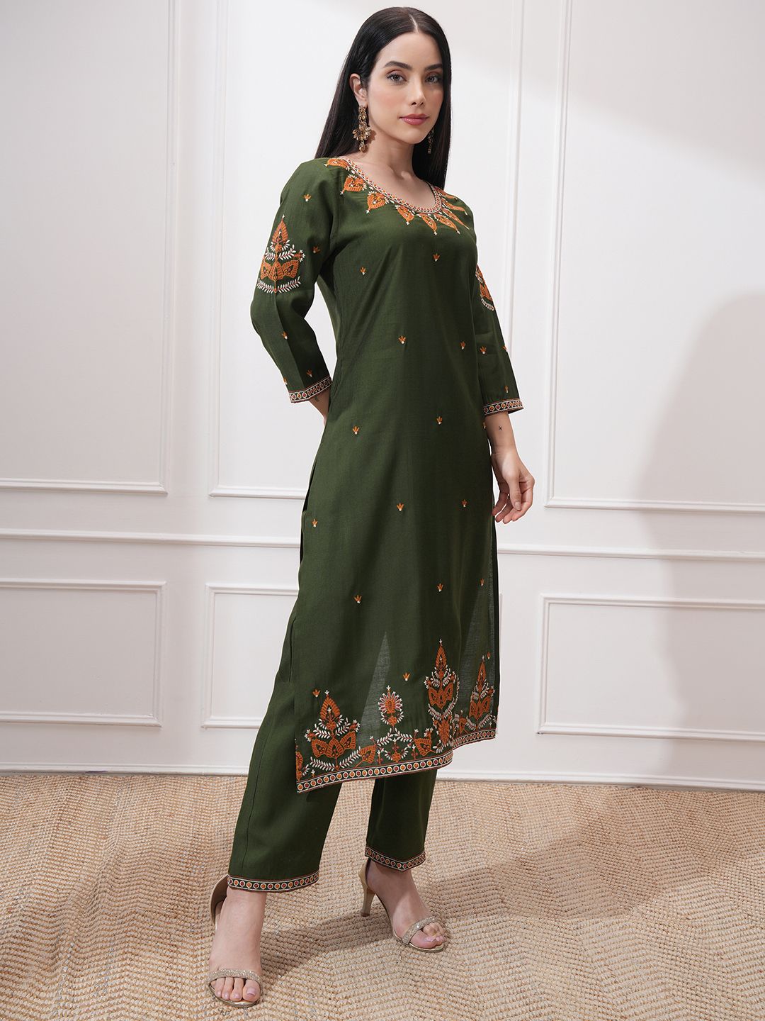 Vishudh Women Ethnic Motifs Embroidered Regular Thread Work Kurta with Trousers & With Dupatta