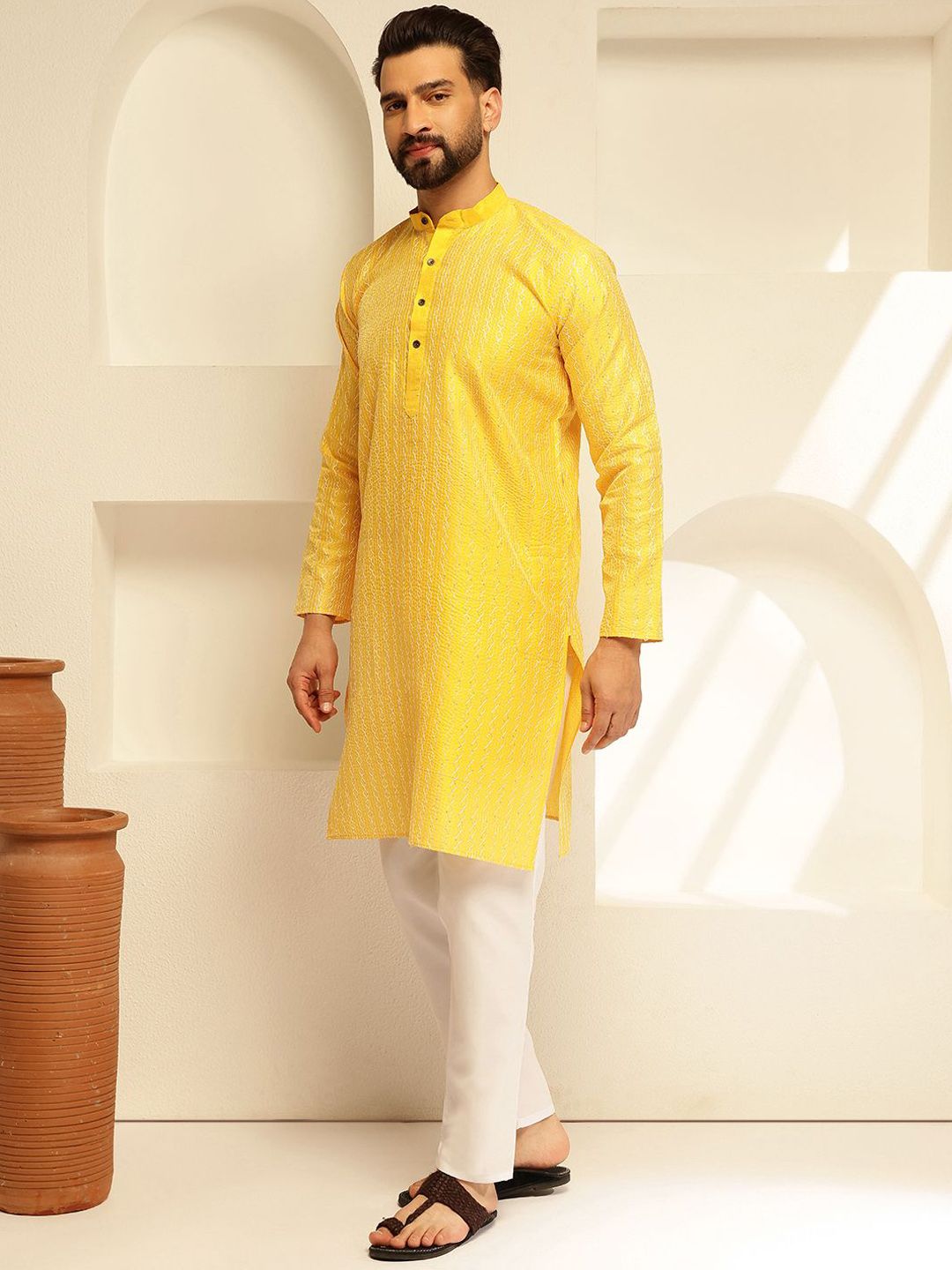 SOJANYA Geometric Embroidered Sequinned Straight Kurta