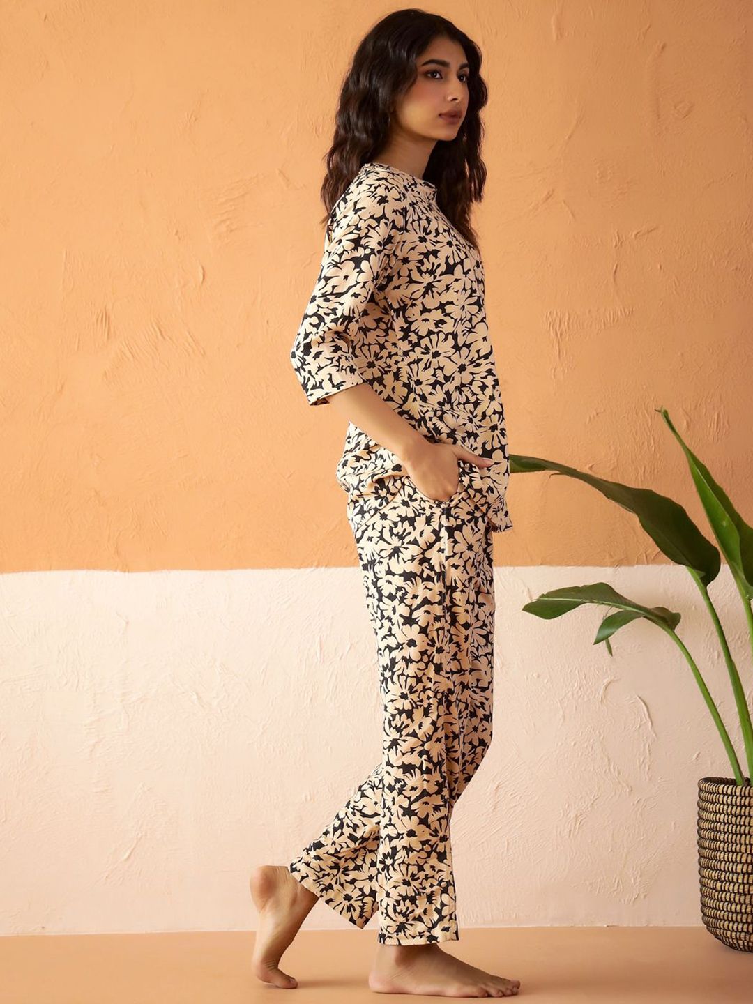 SANSKRUTIHOMES Women Printed Night suit