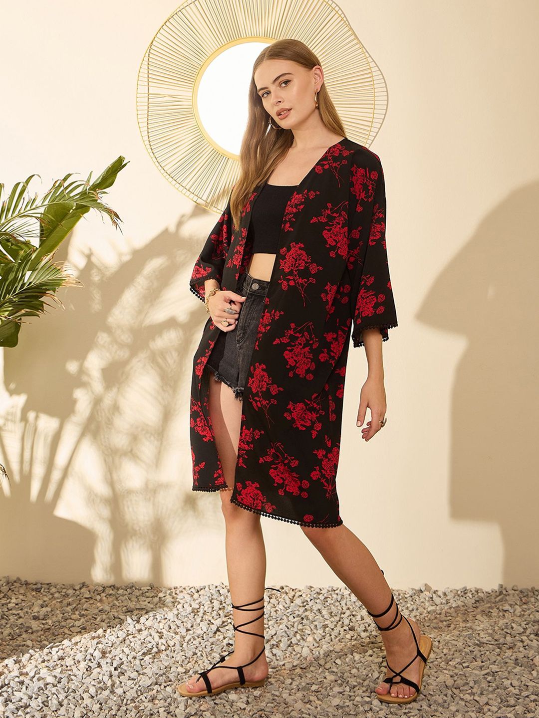 Berrylush Women Printed Longline Shrug