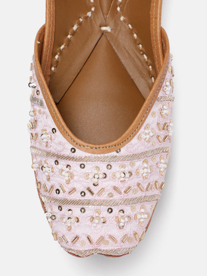 House of Pataudi Women Ethnic Embellished Mojaris