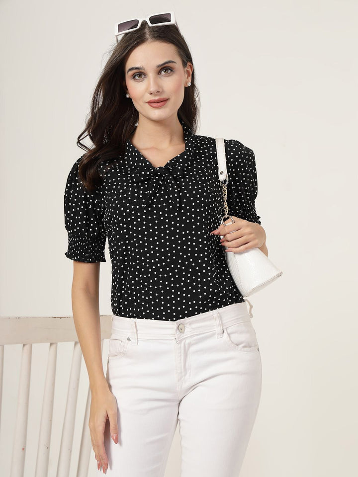 Gaya Polka Dot Polka Dot Tie-Up Leher Lengan Puff Top