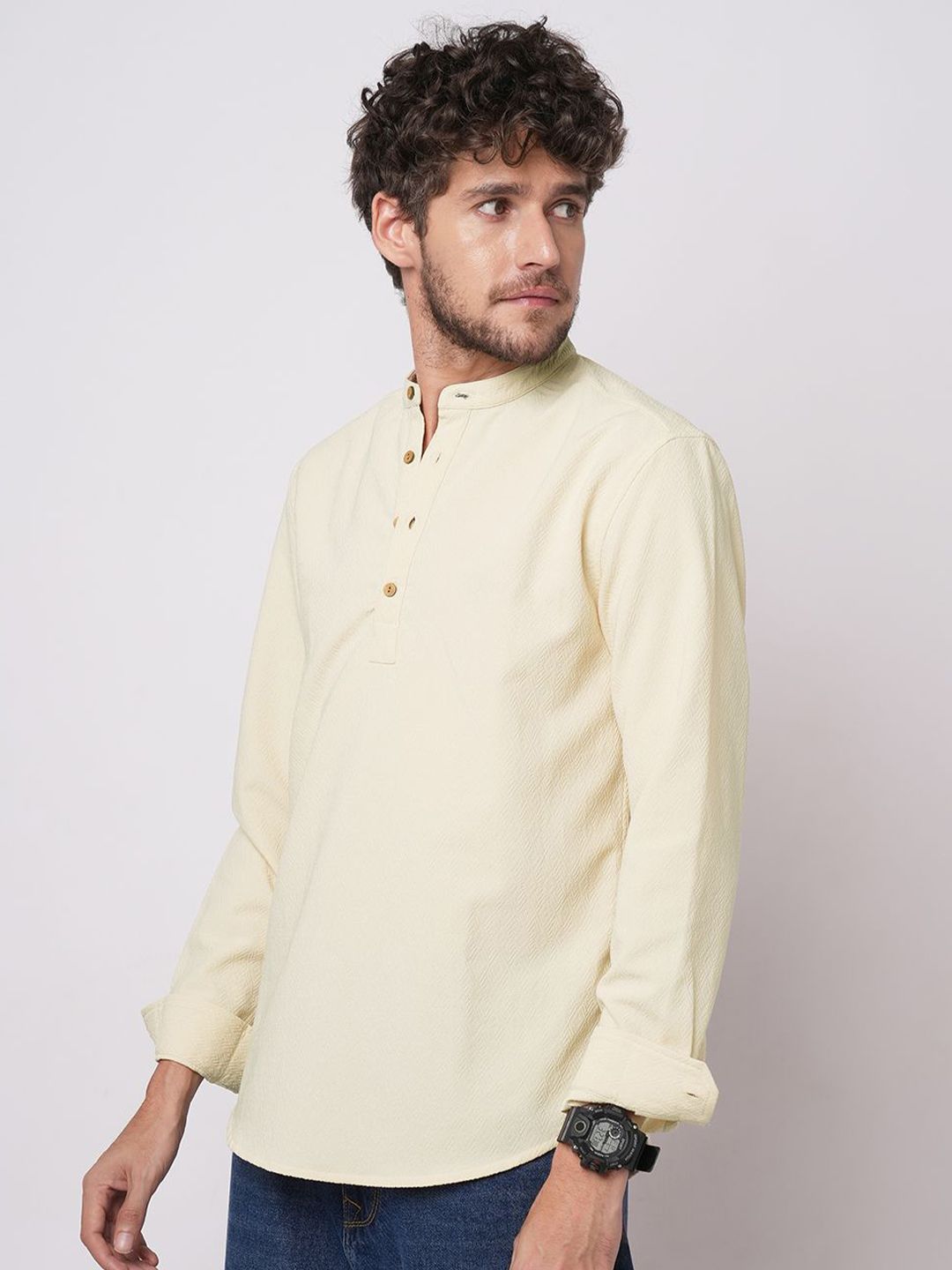 VASTRADO Men Solid Woven Design Daily Straight Short Kurta