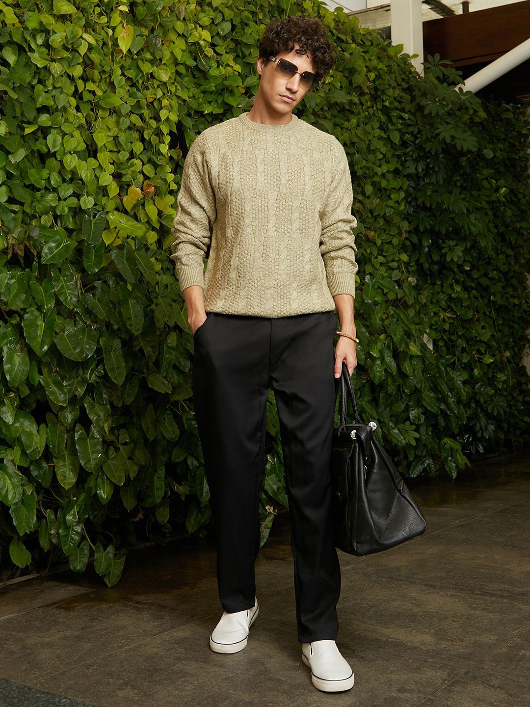 Campus Sutra Men Round Neck Pullover Sweaters