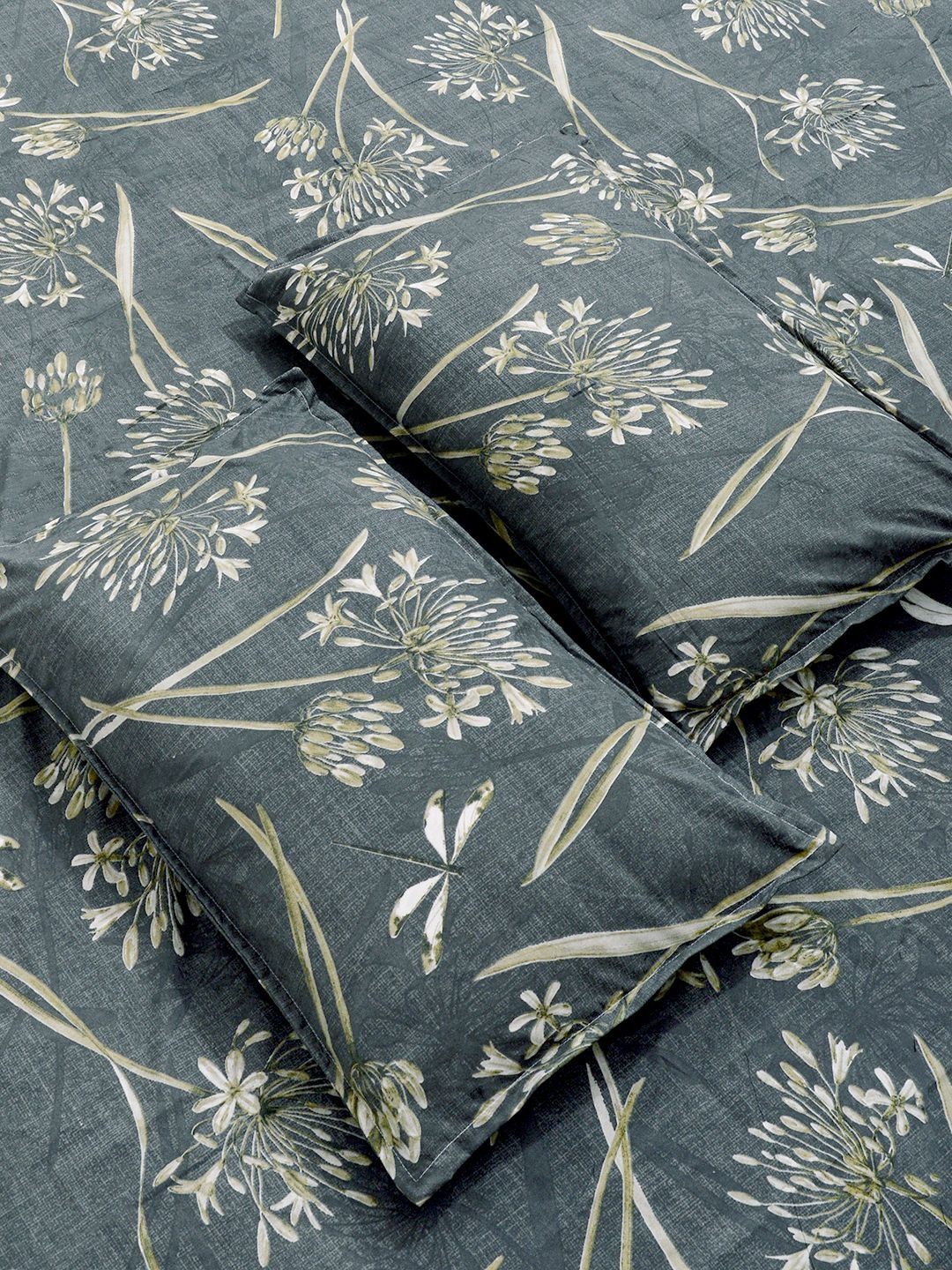 KLOTTHE Green Floral  Printed 300 TC Double Bedsheet with 2 Pillow Covers