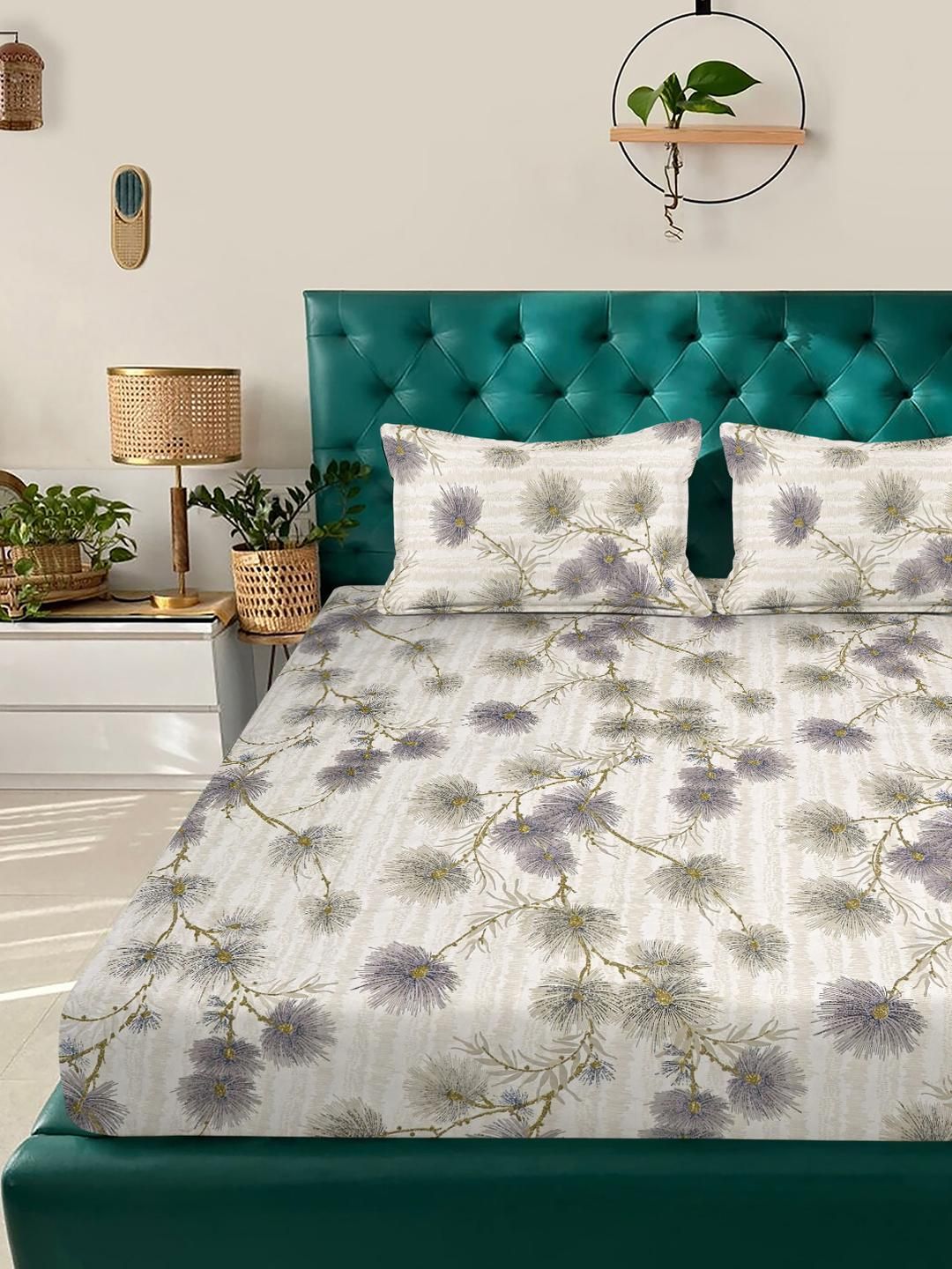 KLOTTHE Beige & Grey Floral 300 TC King Bedsheet with 2 Pillow Covers