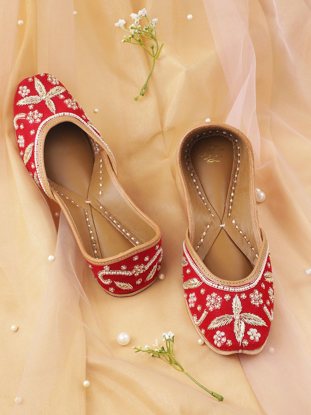 House of Pataudi Floral Embellished Mojaris