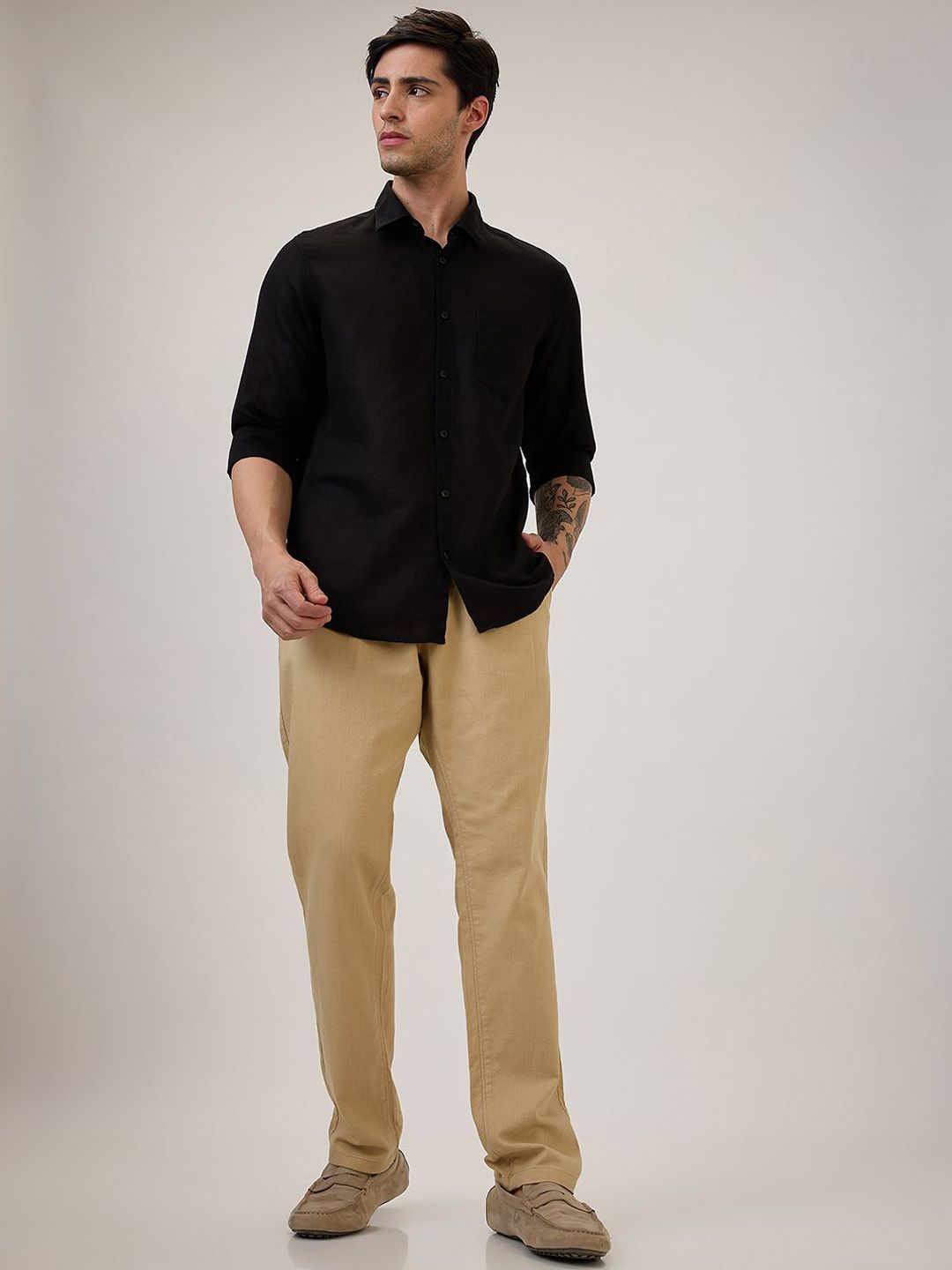 SPYKAR Men Cotton Pleated Regular Trousers