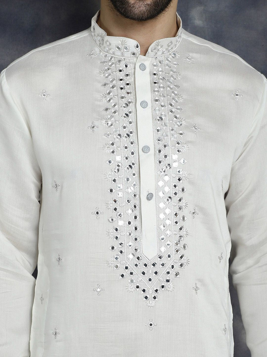 Jompers Embroidered Flared Sleeves Thread Work Strigth Kurta