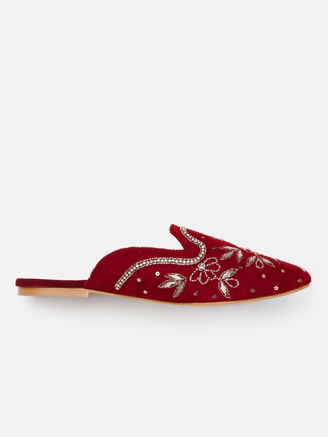 House of Pataudi Women Embellished Ethnic Mules Flats