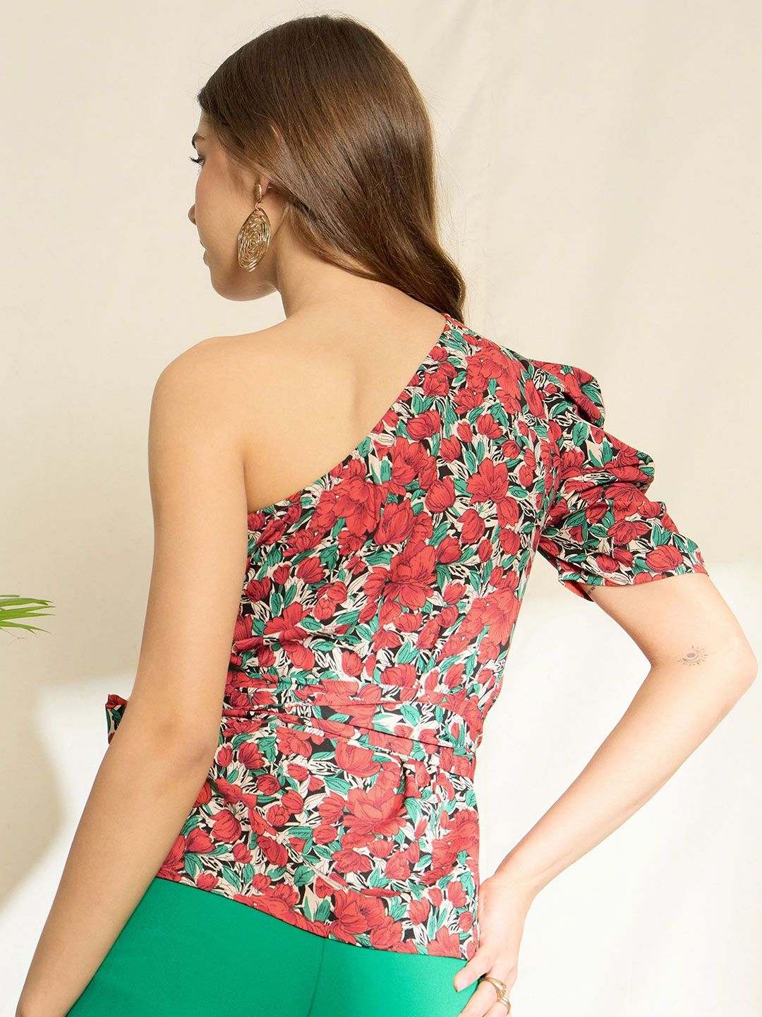 Berrylush Floral Print One Shoulder Puff Sleeve Peplum Top