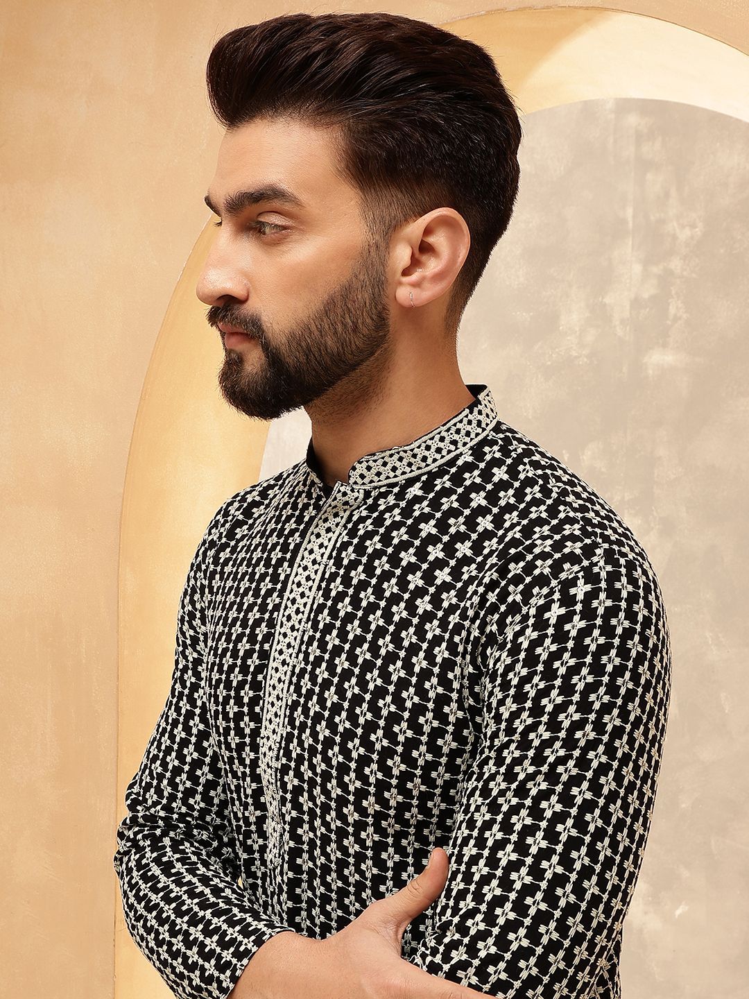 Anouk Motif Etni Hitam Bersulam Kurta Lurus Kapas Tulen Dengan Seluar