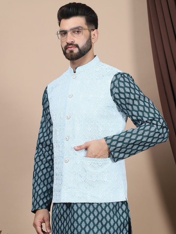 Motif Etnik Hijau Anouk Bercetak Kurta Kapas Tulen Lurus dengan Jaket Churidar & Nehru