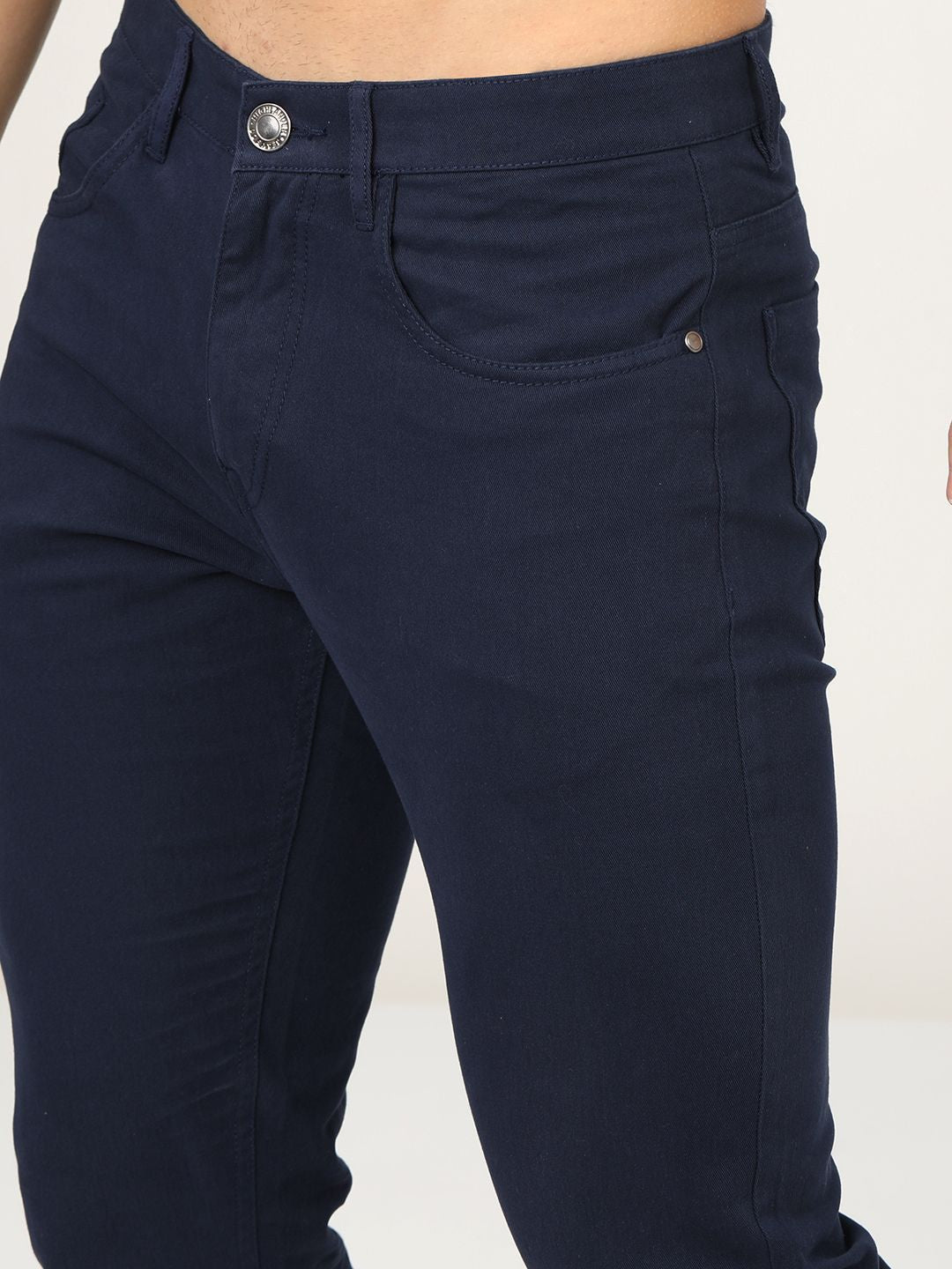 HIGHLANDER Men Solid Slim Fit Mid-Rise Chinos Trousers