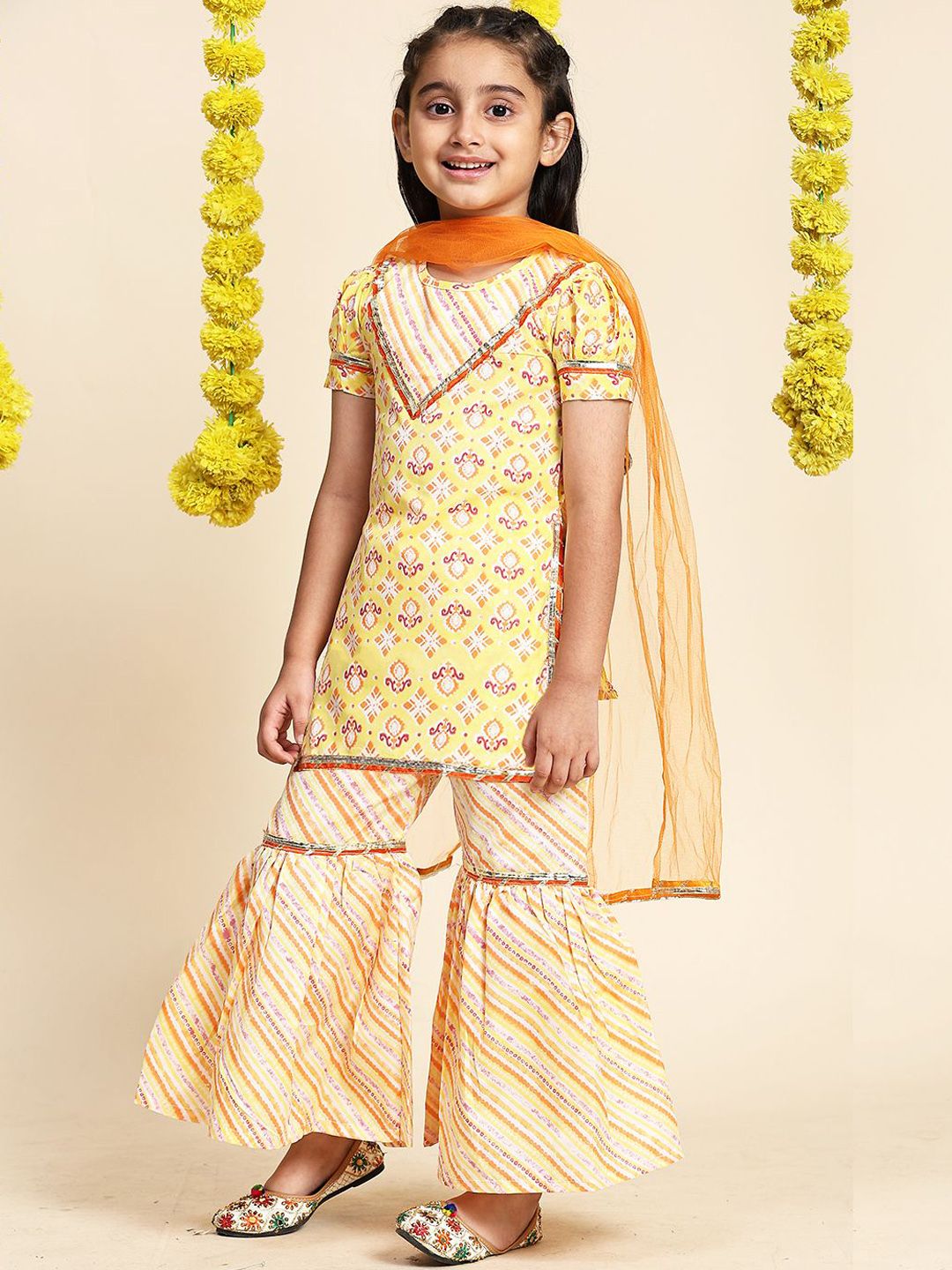 Cutiekins Girls Geometric Printed Gotta Patti Straight Kurta With Sharara & Dupatta