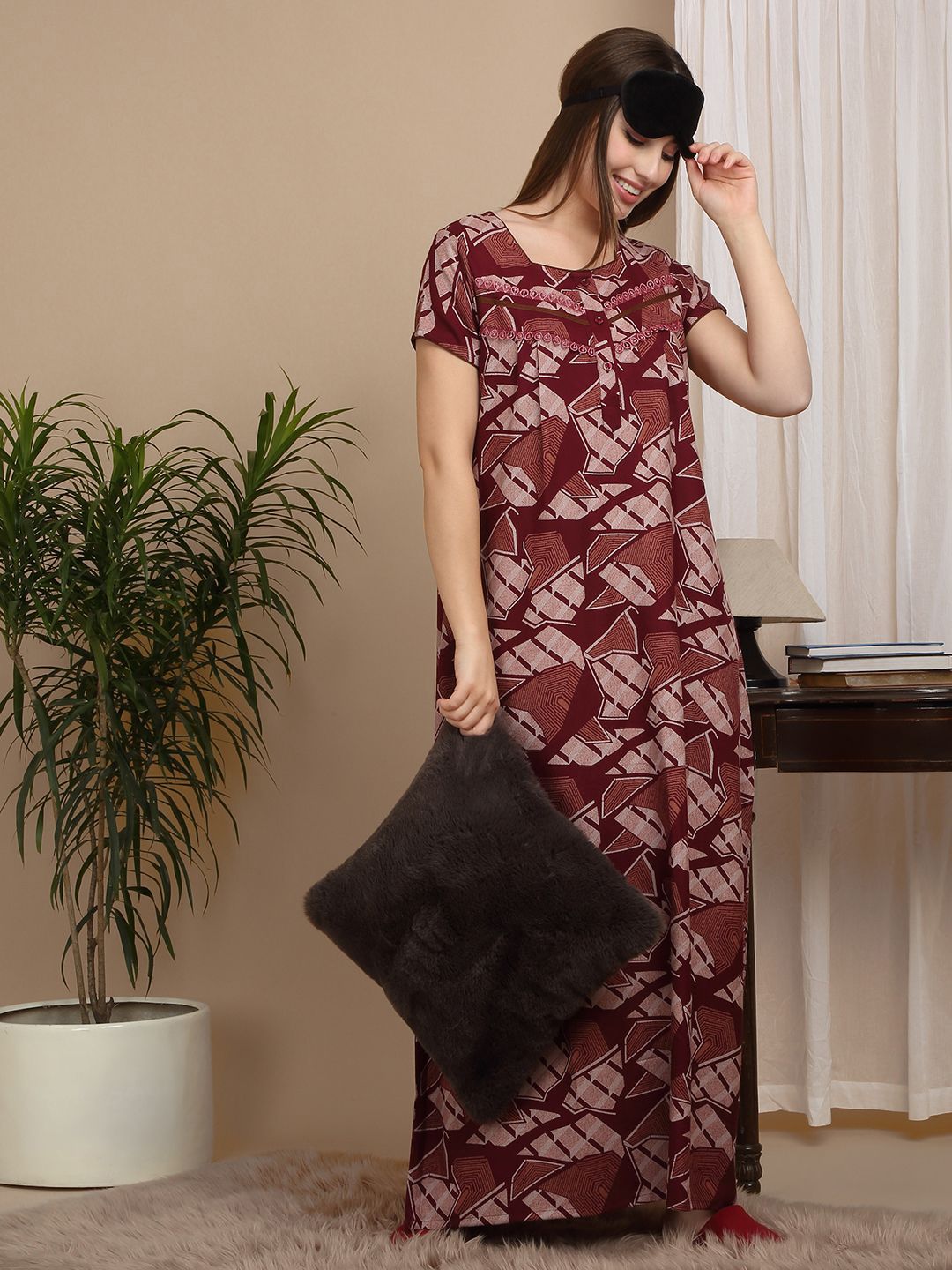 Sweet Dreams Women Printed Pure Cotton Round Neck Short Sleeves Regular Maxi Nightdress