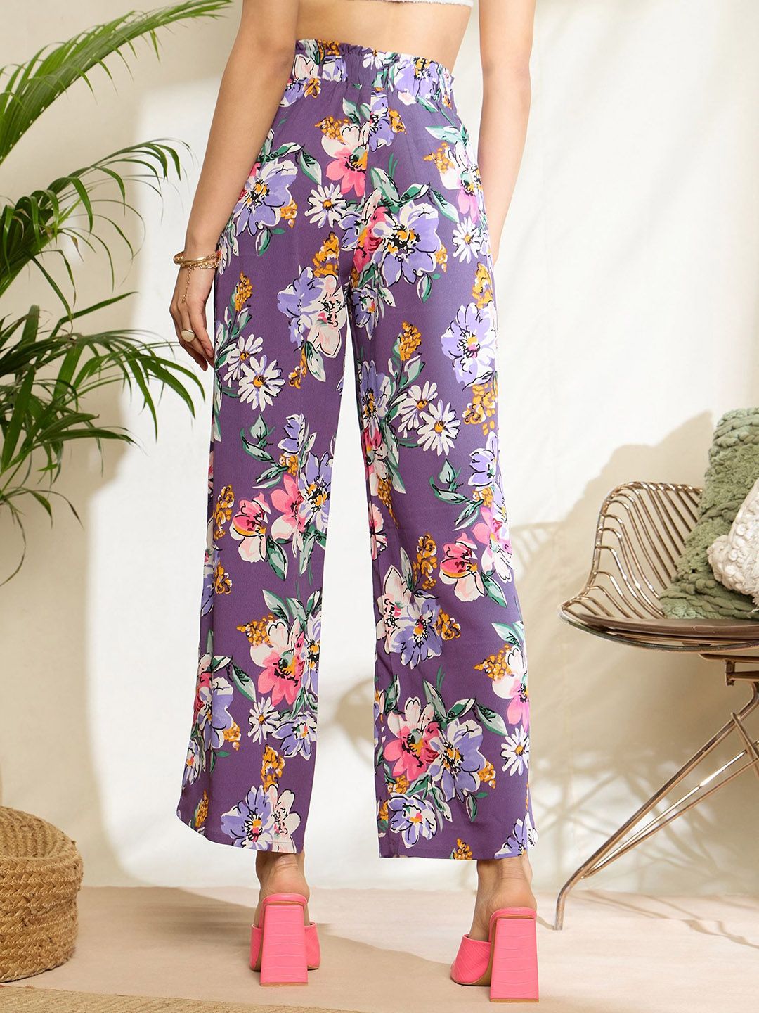 Berrylush Women Floral Printed Relaxed Loose Fit High-Rise Pleated Trousers