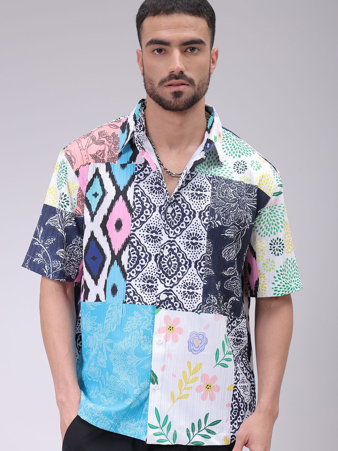 The Indian Garage Co Men Cutaway Collar Graphic  Printed Boxy Fit Resortwear Shirt