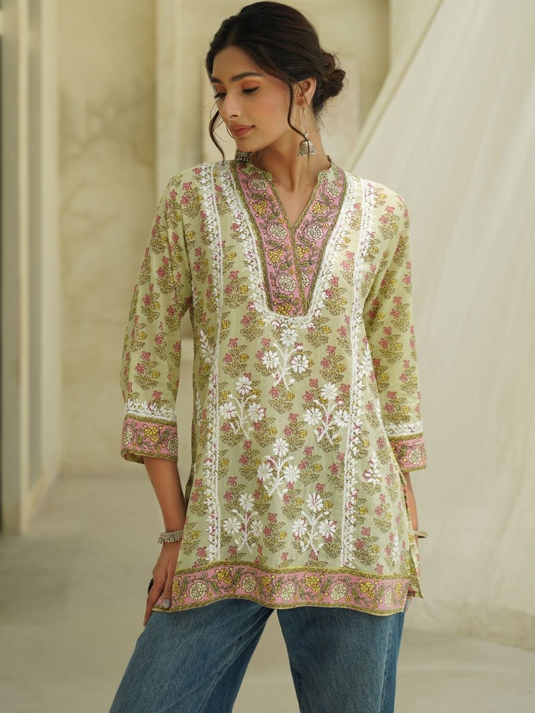 House of Chikankari Women Floral Printed Thread Work Indie Prints Kurta