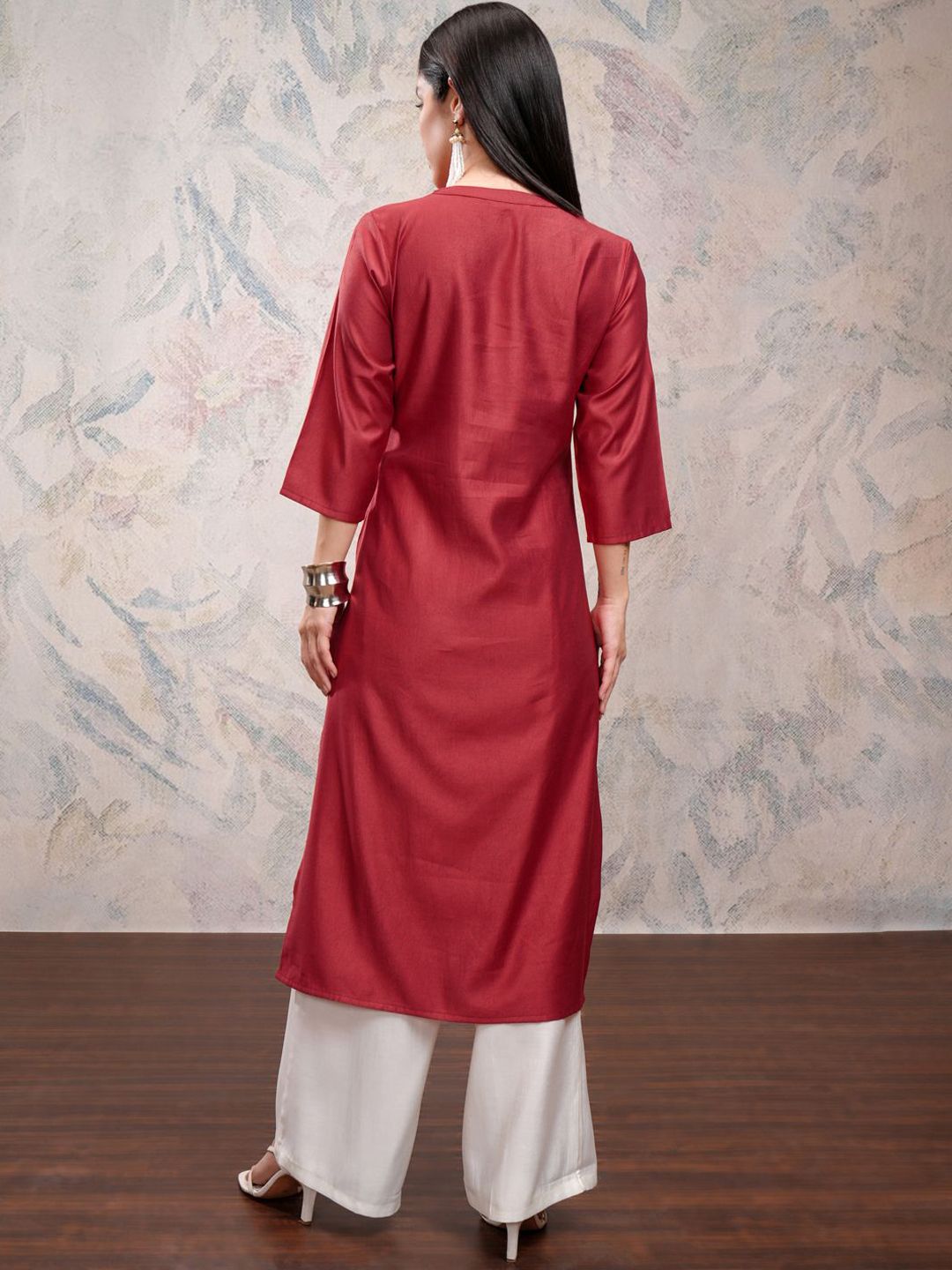 Vishudh Red Floral Woven Design Three-Quarter Sleeves Zari Kurta