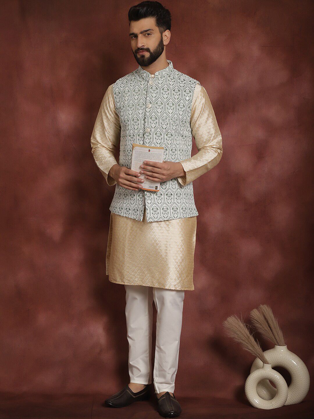 Anouk Ethnic motifs  Woven Design Mandarin Collar Long Sleeves Kurta Set