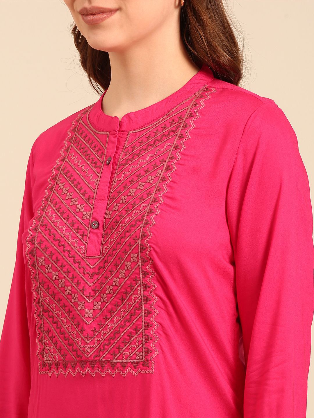 Anouk Fuchsia Floral Embroidered Pure Cotton Straight Kurta