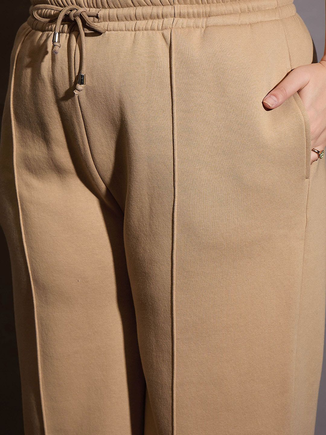 SASSAFRAS Curve Women Mid-Rise Track Pants
