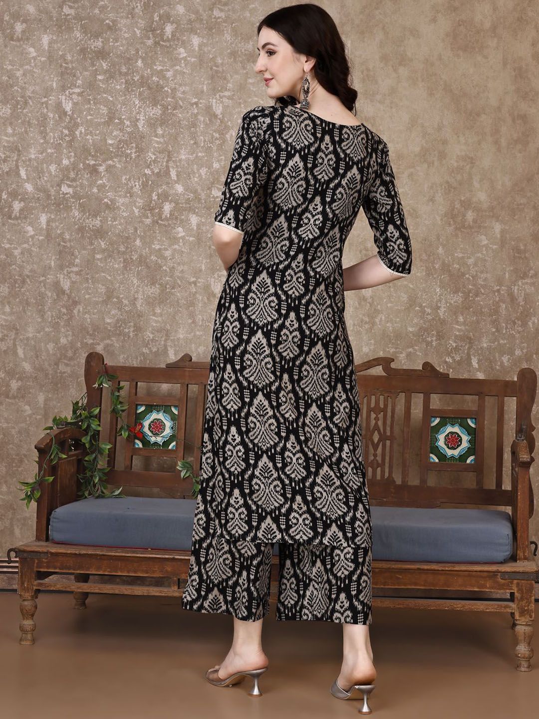 KALINI Ethnic Motifs Printed V-Neck Tunic With Palazzo