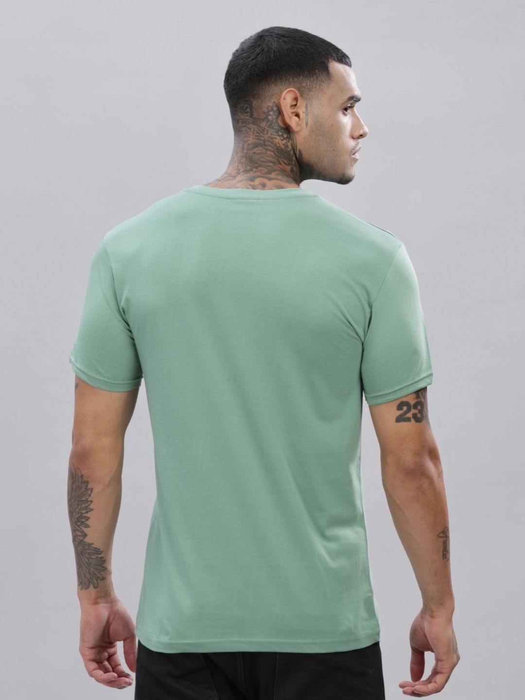 ADRO Lelaki Solid V-Neck Cotton T-shirt