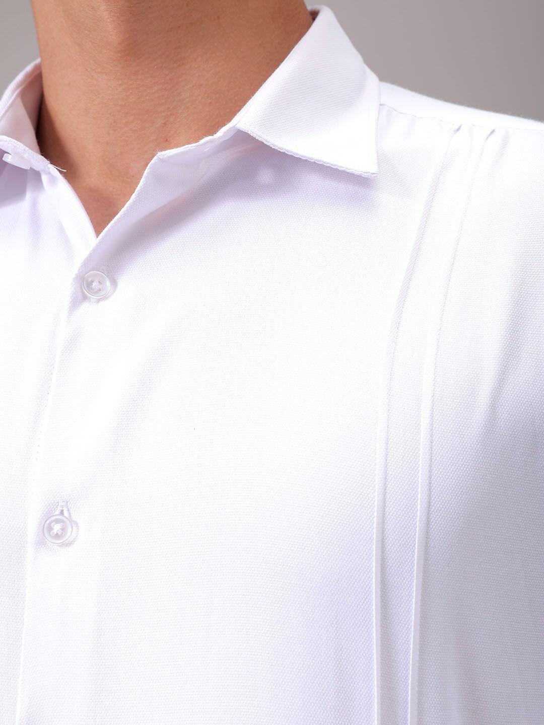 The Indian Garage Co. X Luxe Men Solid Spread Collar Slim Fit Formal Shirt