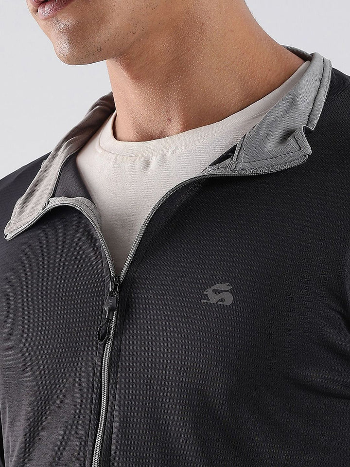 Jaket Sporty Ringan ADRO