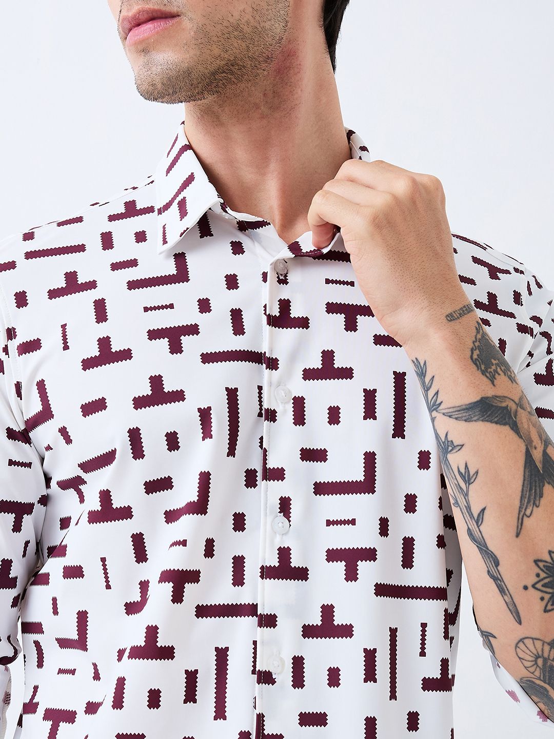 SPYKAR Men Spread Collar Geometric Printed Casual Shirt