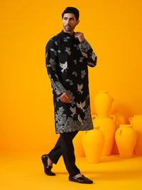 SOJANYA LUXE Floral Embroidered Mandarin Collar Straight Kurta With Trouser