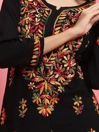 Rumah Wanita Chikankari Kurta Bersulam Chikankari Rayon Hitam