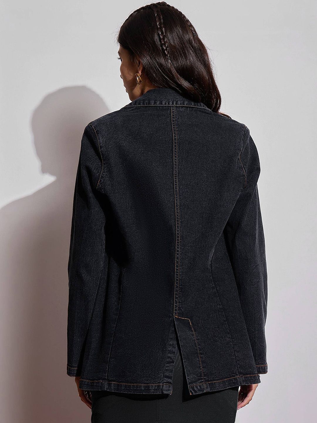 SASSAFRAS Comfort-Fit Double-Breasted Blazer