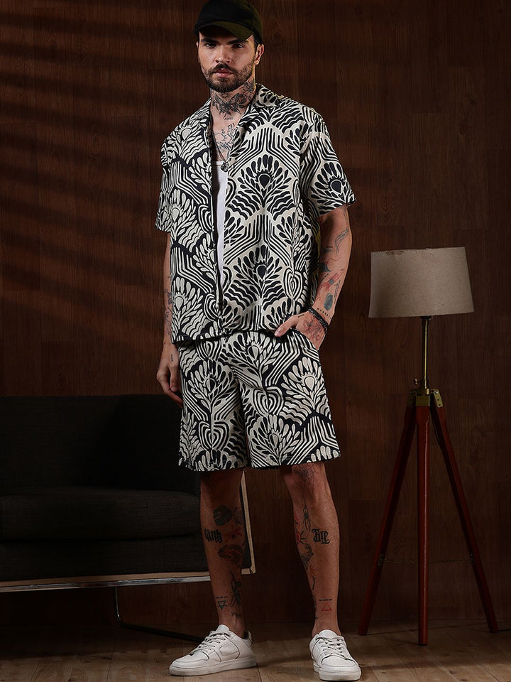 Eszett Ethnic Motifs Printed Spread Collar Pure Cotton Shirt With Shorts Co-Ord Set